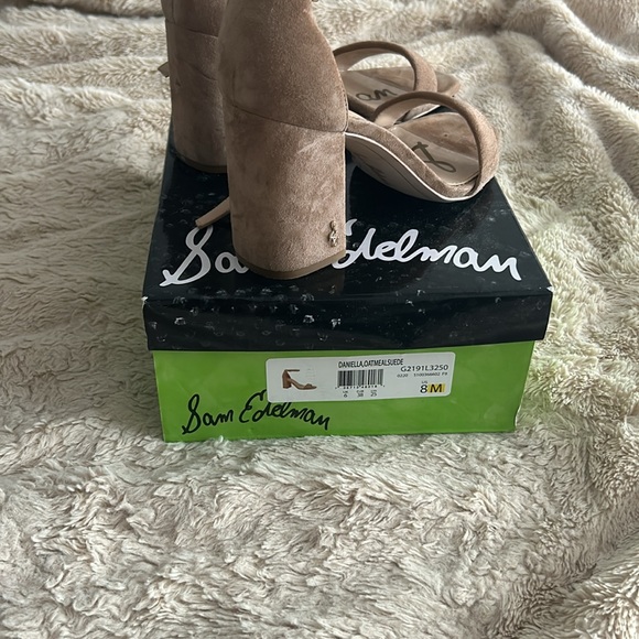 Sam Edelman Heels (with the Box) - Picture 3 of 3